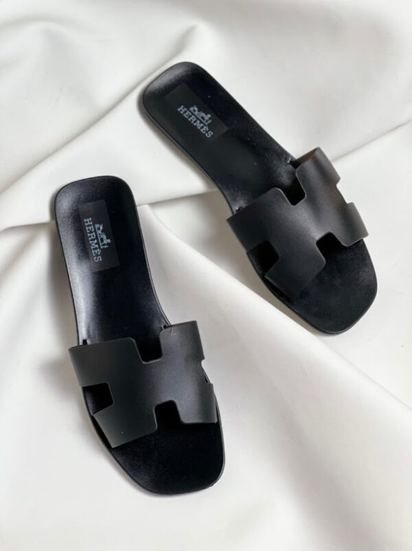 Hermes Slippers for Women in Black Color