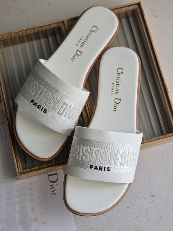 Dior Sleeper