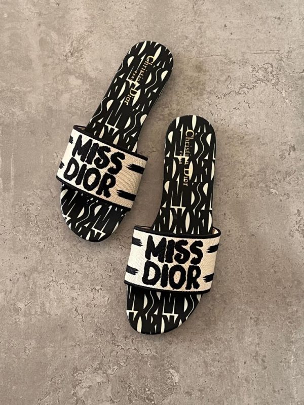 Dior Sleeper