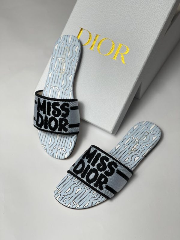 Dior Sleeper