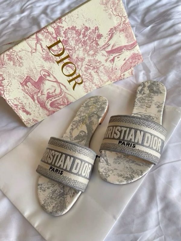 Dior Sleeper